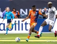 马宁领衔中,超首战执裁,青岛德比海,bet365官方网站,bet365公司,bet365,bet365赛事集团,bet365体育团队,bet365直播中心